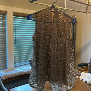 Sleeveless vest